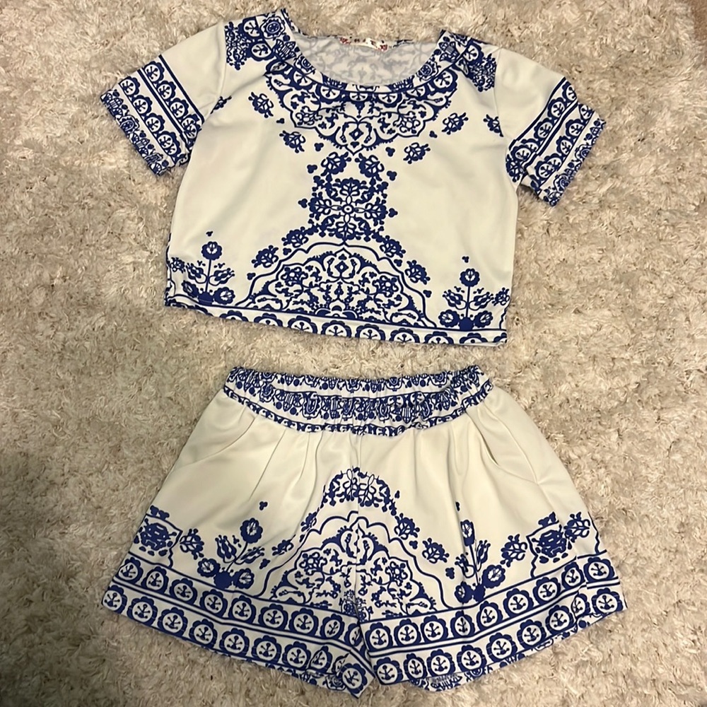 Blue and White floral set
